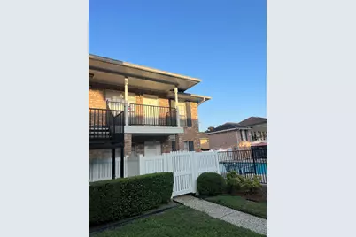 14333 Memorial Drive #31, Houston, TX 77079 - Photo 17