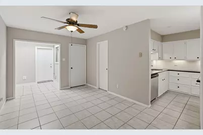 2 River Creek Way, Sugar Land, TX 77478 - Photo 3