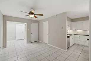 2 River Creek Way, Sugar Land, TX 77478 - Photo 3