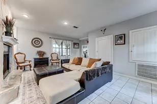 11987 Nelwood St, Willis, TX 77318 - Photo 9