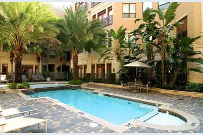 1901 Post Oak Boulevard #2112, Houston, TX 77056 - Photo 23