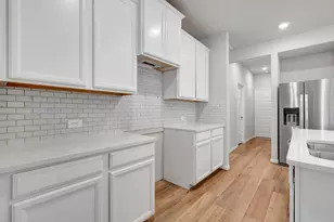 18717 Timber Gln Dr, Montgomery, TX 77316 - Photo 9