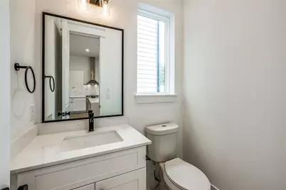 948 Fisher Street #B, Houston, TX 77018 - Photo 13