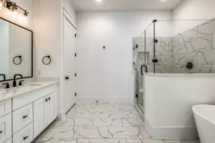 948 Fisher St, Houston, TX 77018 - Photo 15