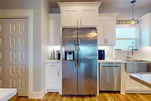 972 Bahama Dr, Crystal Beach, TX 77650 - Photo 15