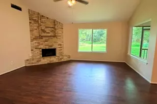3307 S Peach Hollow Cir, Pearland, TX 77584 - Photo 11