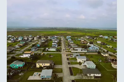 16611 Jolly Roger Road, Jamaica Beach, TX 77554 - Photo 47