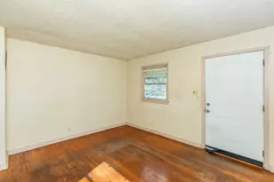 5270 Spencer Dr, Beaumont, TX 77708 - Photo 5