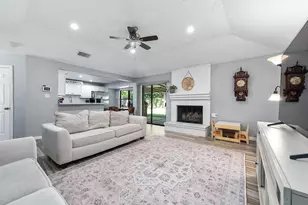 11335 Meadow Joy Dr, Houston, TX 77089 - Photo 7