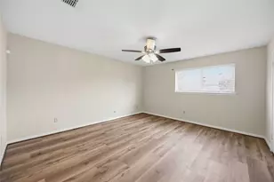 10336 Briar Forest Dr, Houston, TX 77042 - Photo 11