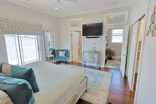 2611 Avenue Q, Galveston, TX 77550 - Photo 11