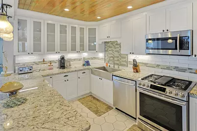 2611 Avenue Q, Galveston, TX 77550 - Photo 7