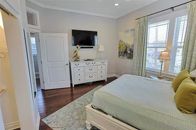 2611 Avenue Q, Galveston, TX 77550 - Photo 17