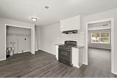 6314 Crestville Street, Houston, TX 77033 - Photo 3