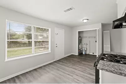 6314 Crestville Street, Houston, TX 77033 - Photo 5