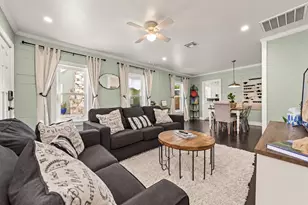 605 N Robinson Ave, Kerrville, TX 78028 - Photo 7