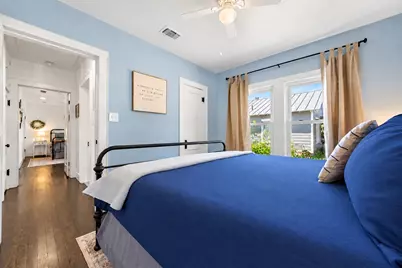 605 N Robinson Avenue, Kerrville, TX 78028 - Photo 29