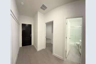 4715 Bay Vista Drive, Baytown, TX 77523 - Photo 9