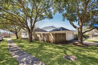 3903 Southern Bend, Missouri City, TX 77459 - Photo 15