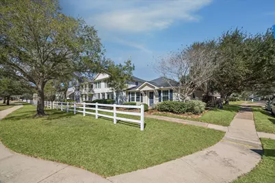 3903 Southern Bend, Missouri City, TX 77459 - Photo 3