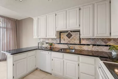 14655 Champion Forest Drive #1801, Houston, TX 77069 - Photo 13