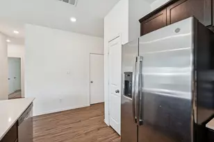 408 Gabriels Bluff Dr, Georgetown, TX 78626 - Photo 9