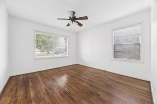 4913 Nina Lee Ln, Houston, TX 77092 - Photo 13