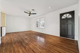 4913 Nina Lee Ln, Houston, TX 77092 - Photo 3