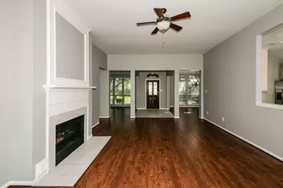 1107 Ellcreek Court, Sugar Land, TX 77479 - Photo 5