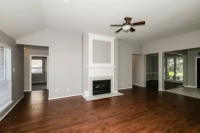 1107 Ellcreek Court, Sugar Land, TX 77479 - Photo 5