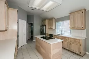 1107 Ellcreek Ct, Sugar Land, TX 77479 - Photo 11