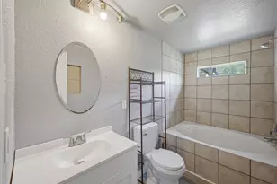 704 Riley St, Rockdale, TX 76567 - Photo 11