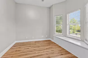1187 Oak Ln, Conroe, TX 77316 - Photo 9