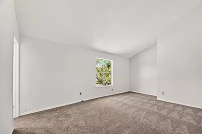 4911 Meadowood Circle, Baytown, TX 77521 - Photo 13