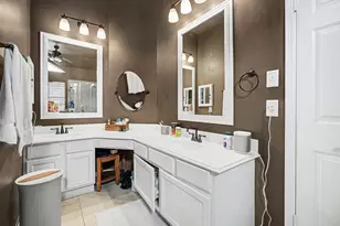 115 Island Breeze Cir, League City, TX 77573 - Photo 25