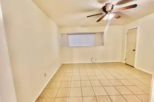 320 S Avenue F, Humble, TX 77338 - Photo 5
