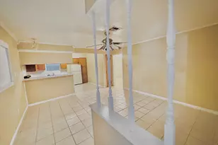 320 S Avenue F, Humble, TX 77338 - Photo 9