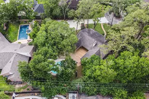 12431 Broken Bough Dr, Houston, TX 77024 - Photo 45