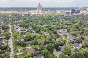 12431 Broken Bough Dr, Houston, TX 77024 - Photo 49