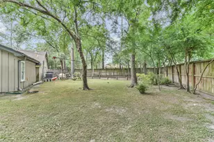 12431 Broken Bough Dr, Houston, TX 77024 - Photo 43