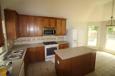 1011 Lexington Green Drive, Missouri City, TX 77459 - Photo 9