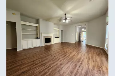 1011 Lexington Green Drive, Missouri City, TX 77459 - Photo 5