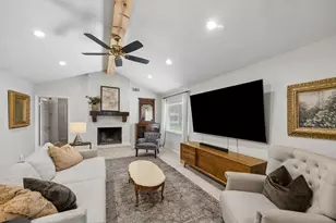 1919 Ashford Hollow Ln, Houston, TX 77077 - Photo 11