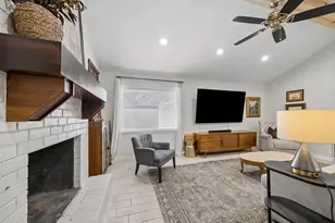 1919 Ashford Hollow Ln, Houston, TX 77077 - Photo 9
