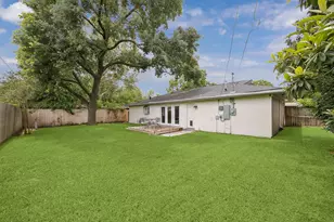 1919 Ashford Hollow Ln, Houston, TX 77077 - Photo 23