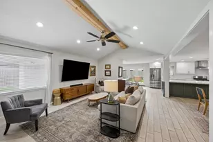 1919 Ashford Hollow Ln, Houston, TX 77077 - Photo 5