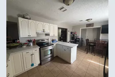 9909 Cardinal Street, La Porte, TX 77571 - Photo 5