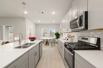 2527 Gray Gale Court, Baytown, TX 77523 - Photo 9