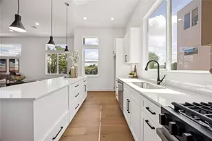 2810 Mills St, Houston, TX 77026 - Photo 7