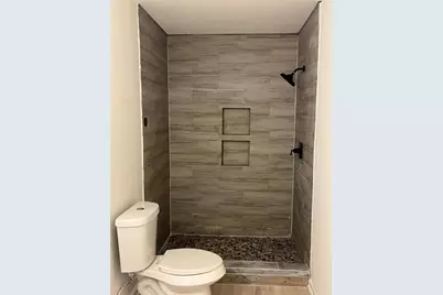 170 Walter Drive, Cleveland, TX 77328 - Photo 7